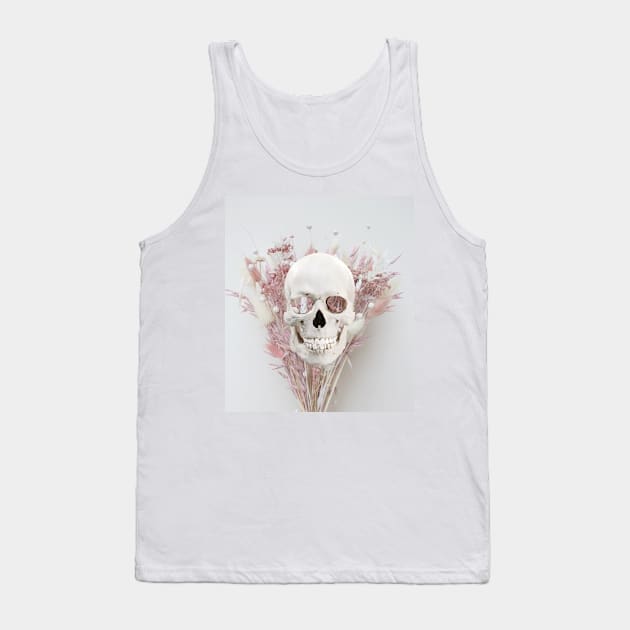 Soft aesthetic skull Tank Top by xayiteb